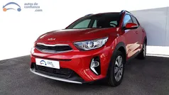 Rojo Usado 2024 Kia Stonic SUV | 19.900 € (Precio justo)
