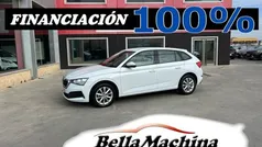 Blanco Usado 2023 Skoda Scala Ambition Utilitario | 16.750 € (Precio justo)