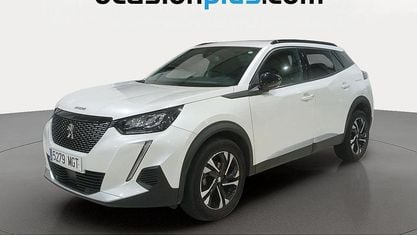 Używany Peugeot 2008 Allure 101 KM (74 kW) 2023 Biały SUV