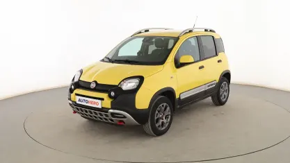 Usado Fiat Panda Cross Cross 95 CV (69 kW) 2017 Amarillo Utilitario