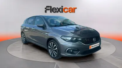 Usado Fiat Tipo Lounge 120 CV (88 kW) 2020 Gris Berlina