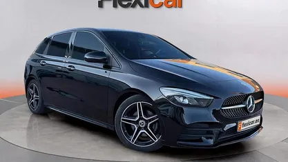 Usado Mercedes B200 150 CV (110 kW) 2023 Negro Monovolumen