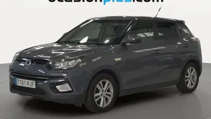 Usado SsangYong Tivoli 128 CV (94 kW) 2018 Gris SUV