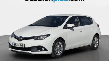 Usado Toyota Auris Active 116 CV (85 kW) 2016 Blanco Utilitario