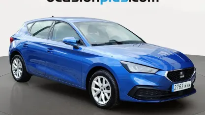 Usado Seat Leon Style 116 CV (85 kW) 2024 Azul Utilitario
