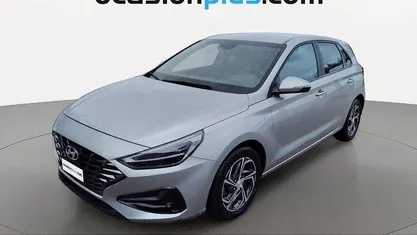 Usado Hyundai i30 120 CV (88 kW) 2022 Gris plata Utilitario