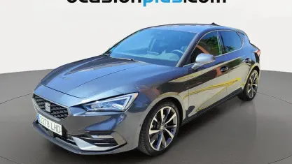 Usado Seat Leon FR 150 CV (110 kW) 2020 Gris Utilitario