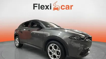 Gris Usado 2023 Alfa Romeo Tonale Sprint SUV | 23.690 € (Precio justo)