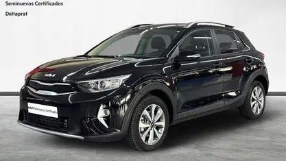Usado Kia Stonic 101 CV (74 kW) 2025 Negro SUV
