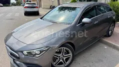 Gris / plata Usado 2021 Mercedes CLA200 Shooting Brake Familiar | 27.999 € (Precio justo)