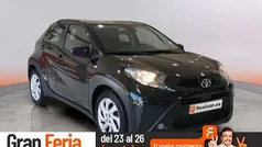 Usado 2022 Toyota Aygo X-play Utilitario | 13.990 € (Precio justo)