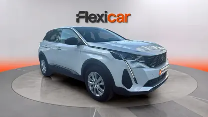 Usado Peugeot 3008 Active 131 CV (96 kW) 2022 Verde SUV