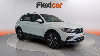 Begagnad VW Tiguan Life 245 HK (180 kW) 2022 Vit SUV