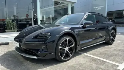 Usado Porsche Taycan Cross Turismo 350 kW (476 CV) 2024 Eléctrico Berlina