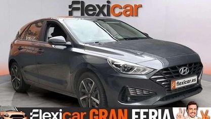 Begagnad Hyundai i30 110 HK (80 kW) 2021 Grå Halvkombi