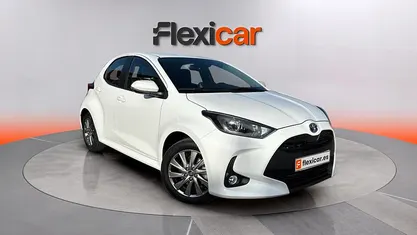 Usado Toyota Yaris Hybrid Active 116 CV (85 kW) 2024 Berlina