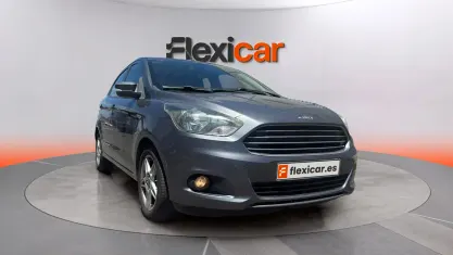 Usado Ford Ka Plus Ultimate 86 CV (63 kW) 2017 Gris Utilitario