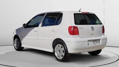 Używany VW Polo Trendline 75 KM (55 kW) 2000 Biały Hatchback