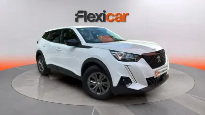 Usado Peugeot 2008 Active 101 CV (74 kW) 2022 Blanco SUV