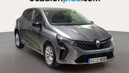 Usado Renault Clio Evolution 101 CV (74 kW) 2025 Gris Utilitario