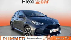 Usado 2023 Toyota Yaris Hybrid Active Berlina | 21.490 € (Precio justo)