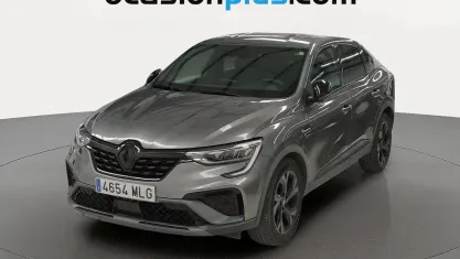 Usado Renault Arkana Engineered 145 CV (106 kW) 2023 Gris SUV