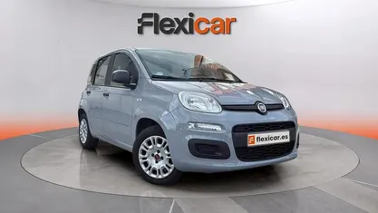 Usado Fiat Panda 71 CV (52 kW) 2022 Gris Utilitario