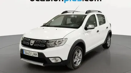 Usado Dacia Sandero Comfort 90 CV (66 kW) 2020 Blanco Utilitario