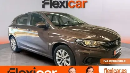 Begagnad Fiat Tipo Easy 95 HK (69 kW) 2018 Grå Sedan