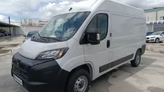 Blanco Nuevo 2025 Peugeot Boxer Van | 29.200 €