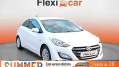 Blanco Usado 2016 Hyundai i30 Berlina | 9790 € (Precio justo)