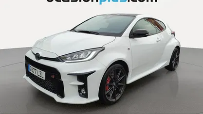 Usado Toyota Yaris 261 CV (191 kW) 2022 Blanco Utilitario