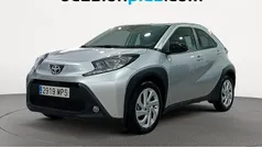 Usado 2024 Toyota Aygo Play Utilitario | 14.137 € (Precio justo)
