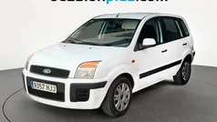 Usado 2012 Ford Fusion Utilitario | 4990 € (Buen precio)