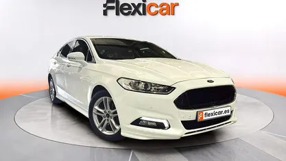 Usado Ford Mondeo Trend 125 CV (91 kW) 2016 Blanco Berlina