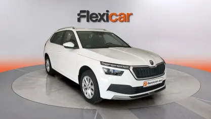 Usado Skoda Kamiq Active 110 CV (80 kW) 2023 Blanco SUV