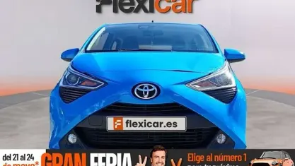 Używany Toyota Aygo X-cite 72 KM (52 kW) 2020 Niebieski Hatchback