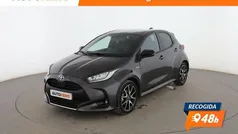 Gris Usado 2021 Toyota Yaris Hybrid Style Berlina | 19.499 € (Precio justo)