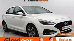 Blanco Usado 2024 Hyundai i30 Berlina | 21.490 € (Precio justo)