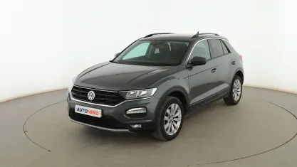 Usado VW T-Roc Advance 116 CV (85 kW) 2021 Gris SUV