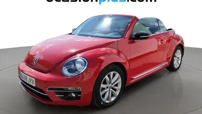 Usado VW Beetle Design 110 CV (80 kW) 2017 Rojo Utilitario
