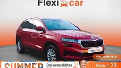 Rojo Usado 2023 Skoda Karoq Ambition SUV | 21.690 € (Precio justo)