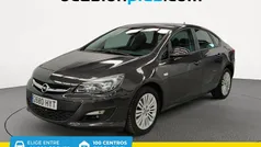 Usado 2014 Opel Astra Selective Berlina | 8350 € (Precio justo)