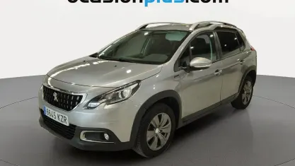 Usado Peugeot 2008 Signature Sky 100 CV (73 kW) 2019 Gris SUV