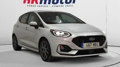 Gris / plata Usado 2022 Ford Fiesta ST-Line Utilitario | 14.910 € (Precio justo)