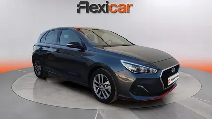 Usado Hyundai i30 GO! 120 CV (88 kW) 2018 Gris Familiar