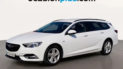 Usado Opel Insignia Selective 136 CV (100 kW) 2018 Blanco Familiar