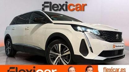 Usado Peugeot 5008 Allure 131 CV (96 kW) 2024 Blanco SUV