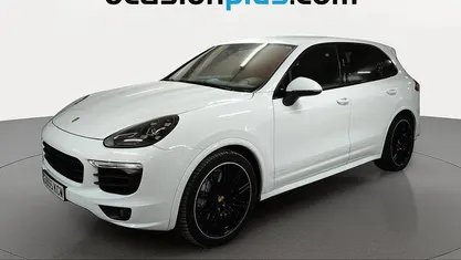 Usado Porsche Cayenne S Platinum Edition 420 CV (308 kW) 2017 Blanco SUV