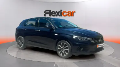 Usado Fiat Tipo Lounge 95 CV (69 kW) 2019 Negro Berlina